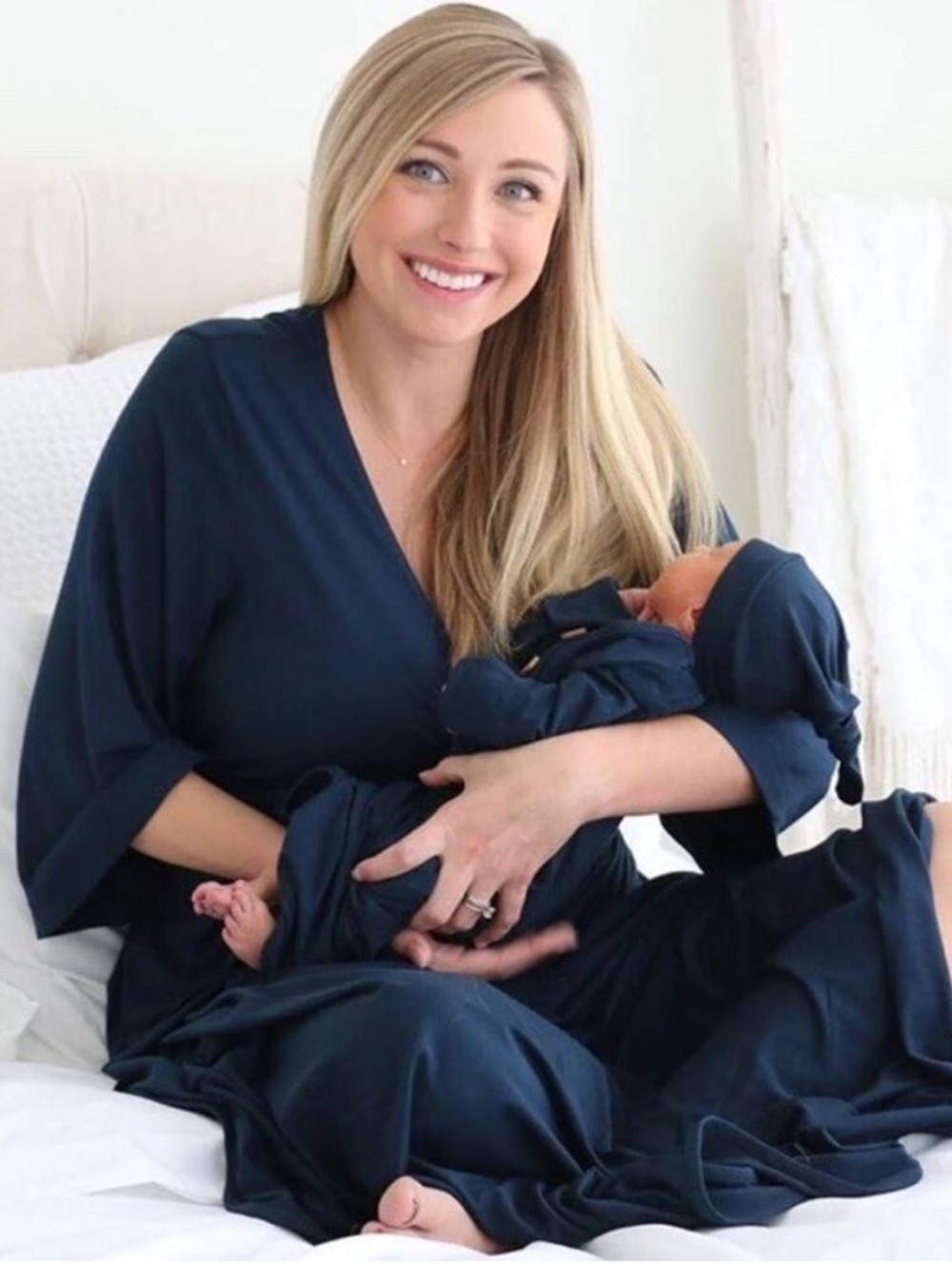 Caden Lane Navy Blue Long-Sleeve Bamboo Knit Maternity Nursing Wrap Robe Dress